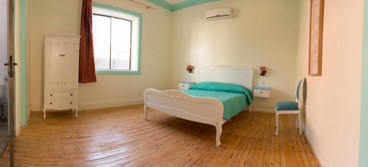 Hostal Casa Aborigen Santiago Buitenkant foto