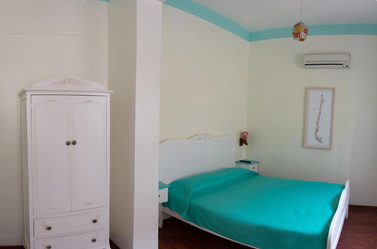 Hostal Casa Aborigen Santiago Buitenkant foto