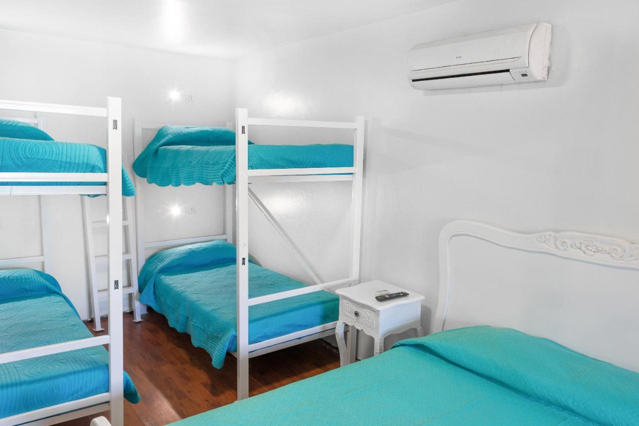 Hostal Casa Aborigen Santiago Buitenkant foto
